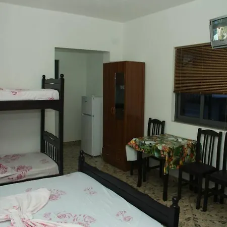 Hotel Aleksi Velipoje Otel 3*